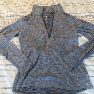 EUC quick dry half zip sweatshirt